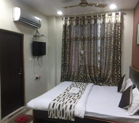 Hotel Surya Jumri Tilaiya Екстериор снимка